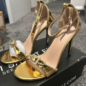 Elegant Gold Stiletto Heels